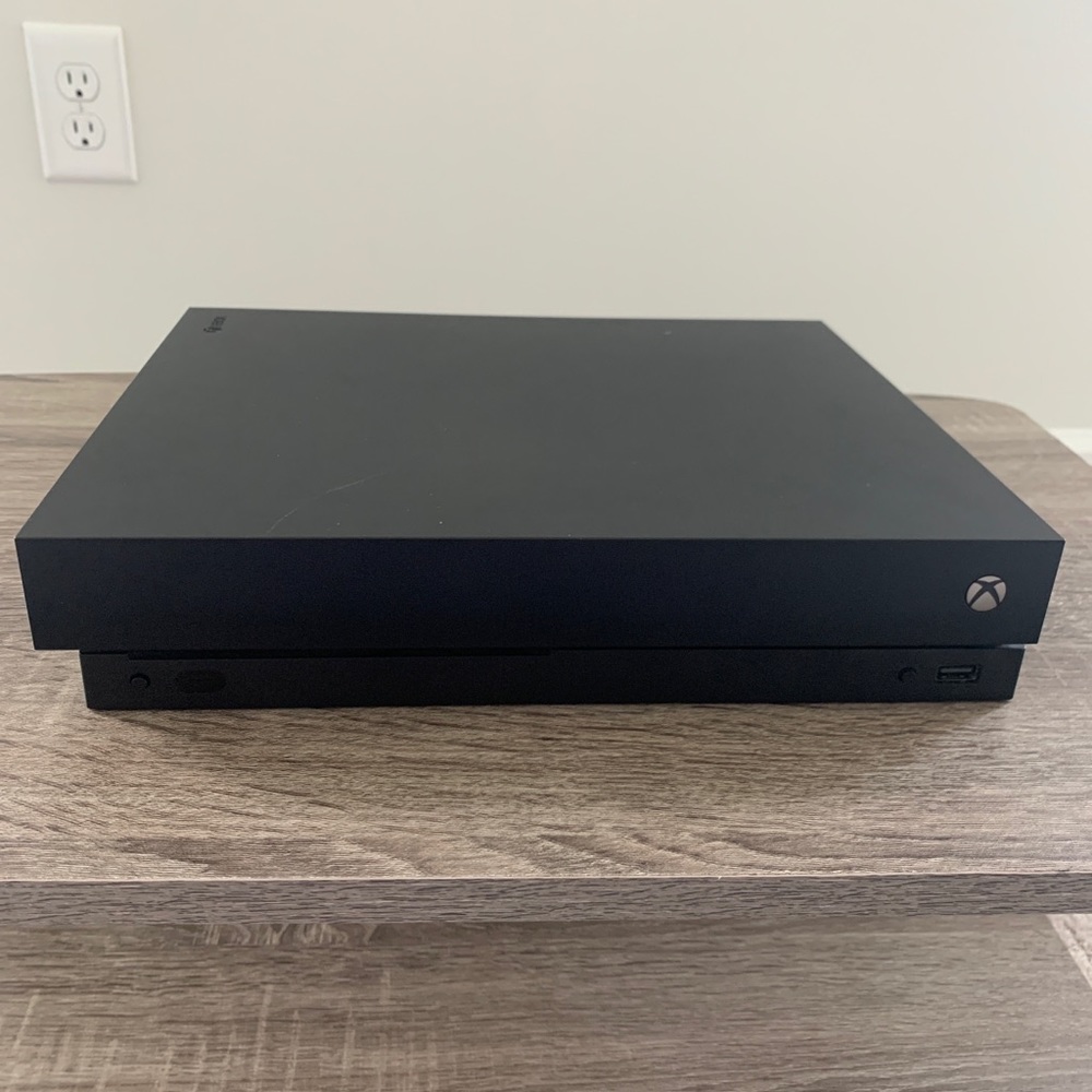 Xbox one x 1Tb/1To